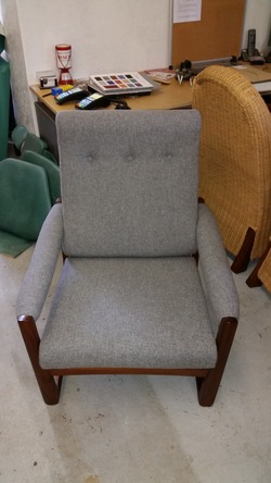 Single grey arm chair